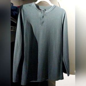 Long sleeve gray shirt